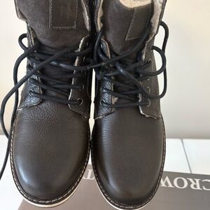 Crown Vintage Mens brown leather Fleece lined boots 8.5 NIB